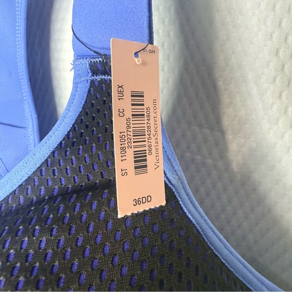 Victoria Sport Victorias Secret Black and Blue Sports Bra - Picture 4 of 7